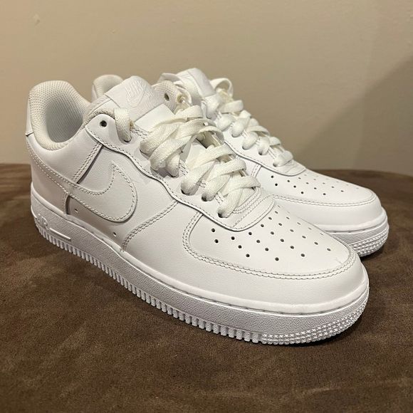 Nike Air Force 1 Mens size 7.5 White Low - Picture 4 of 9